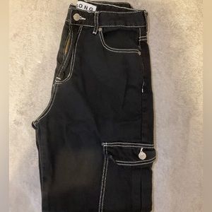 S.O.N.G. Medium (7), Black High Rise Boyfriend Cargo Jeans